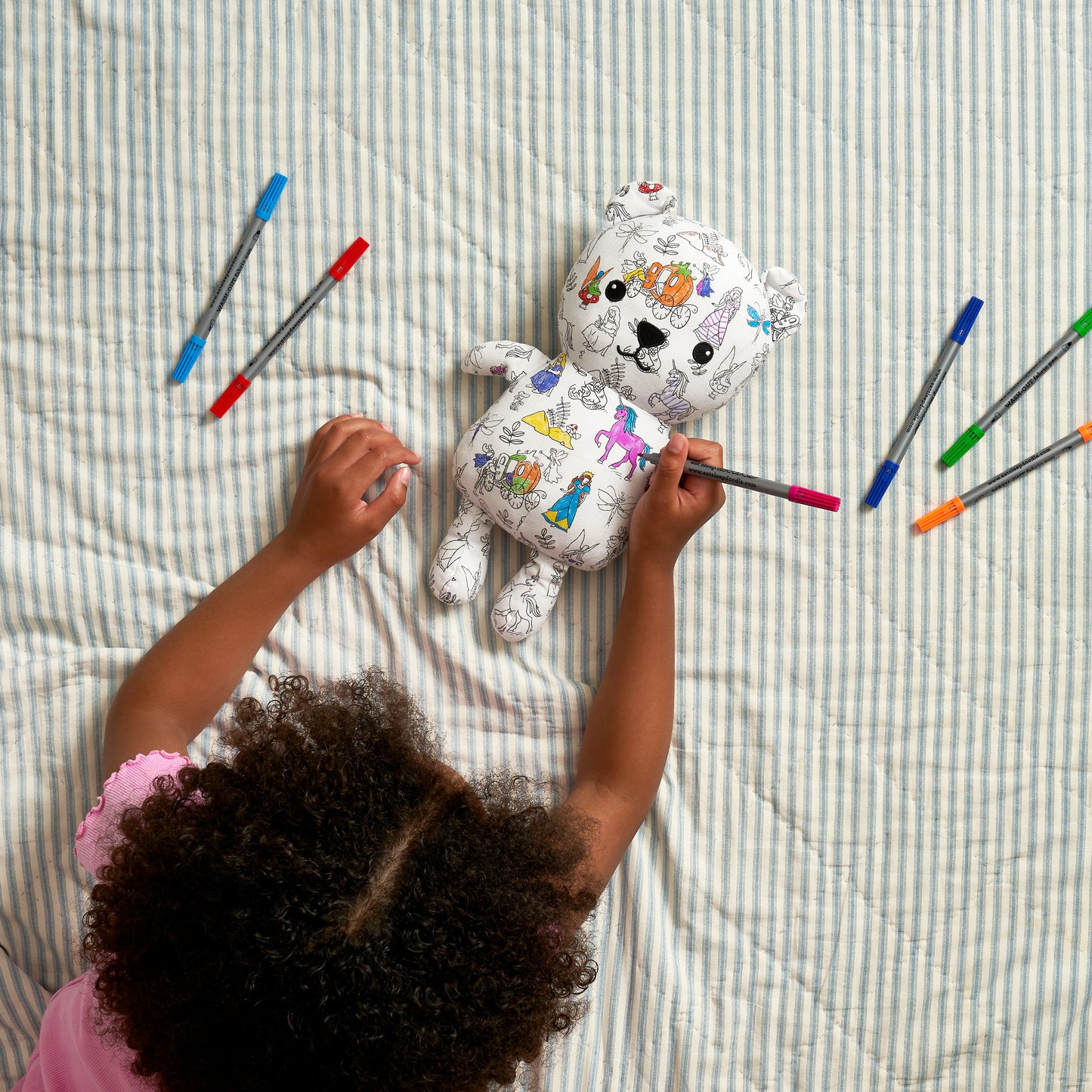 Artie Bear Cuentos y Fantasía